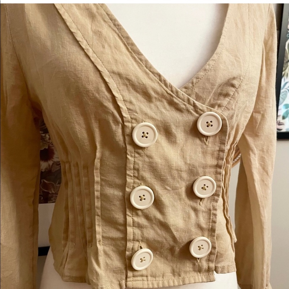 Free People medium Linen top button down cute light shirt